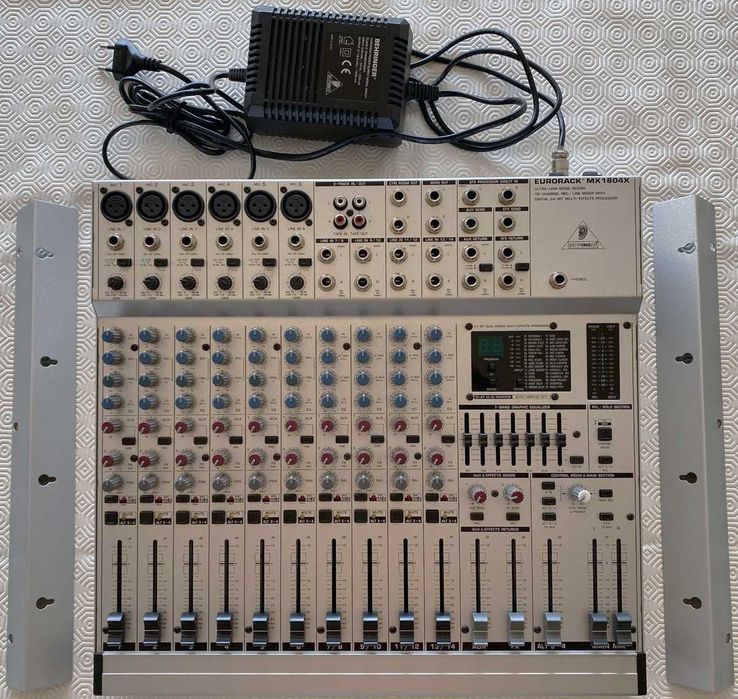 Behringer MX1804X Mixer for Studio or Live Use, with Built-in FX Effects64284612244995123