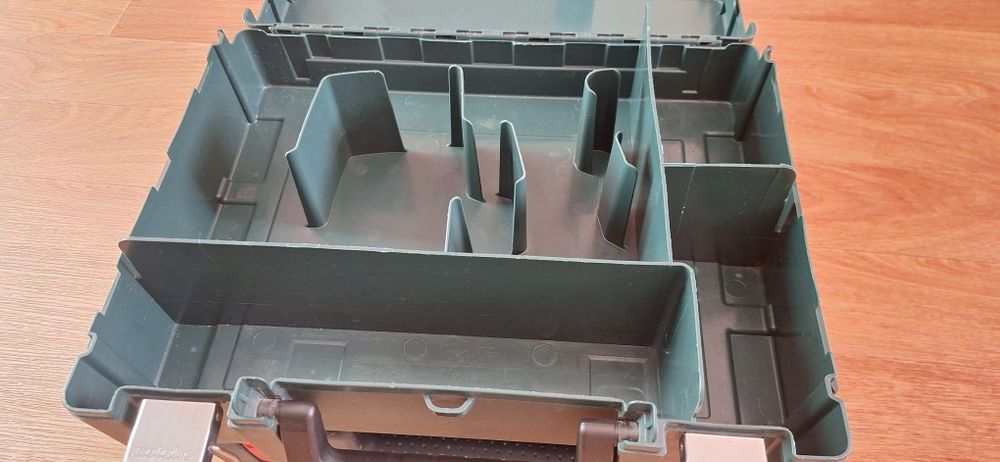 Кейс, кофр, органайзер для електроінструмента