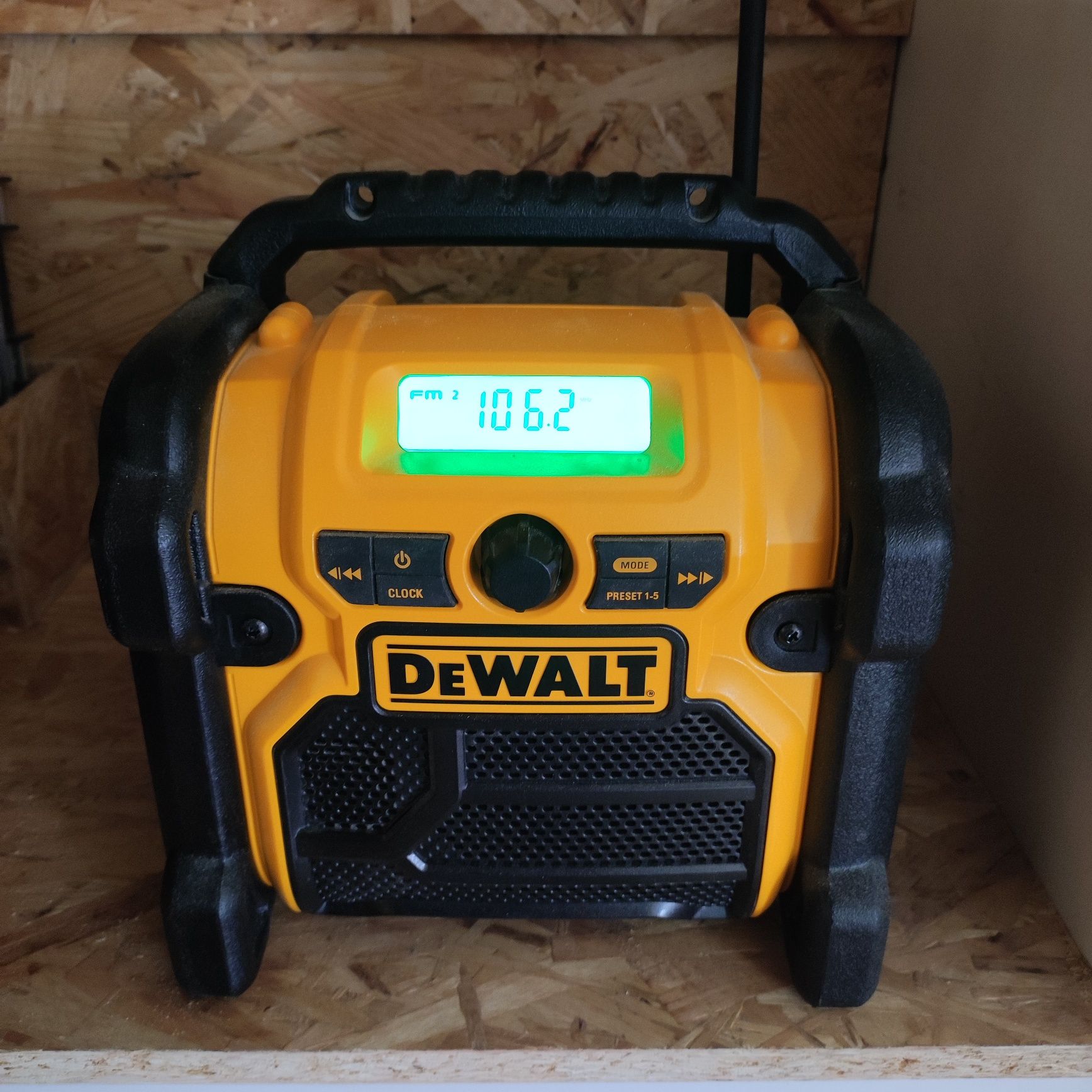 Dewalt rádio 18v