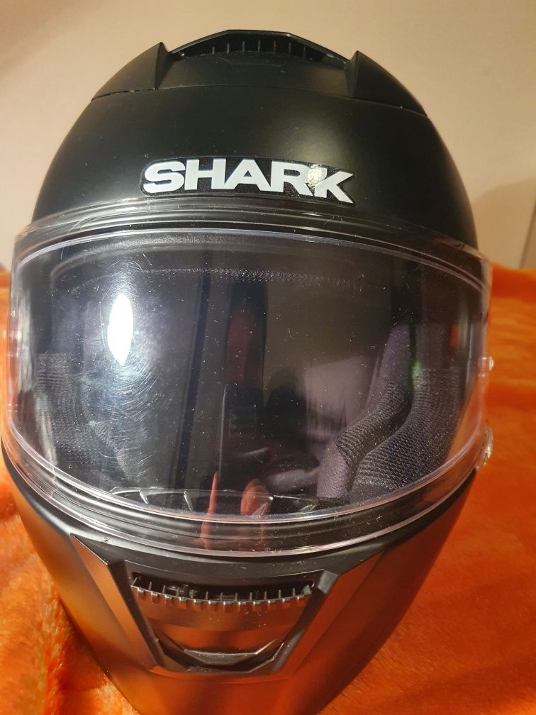 Capacete shark praticamente novo