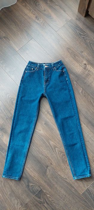 Spodnie damskie dżinsowe boyfriend z wysokim stanem Stradivarius 34