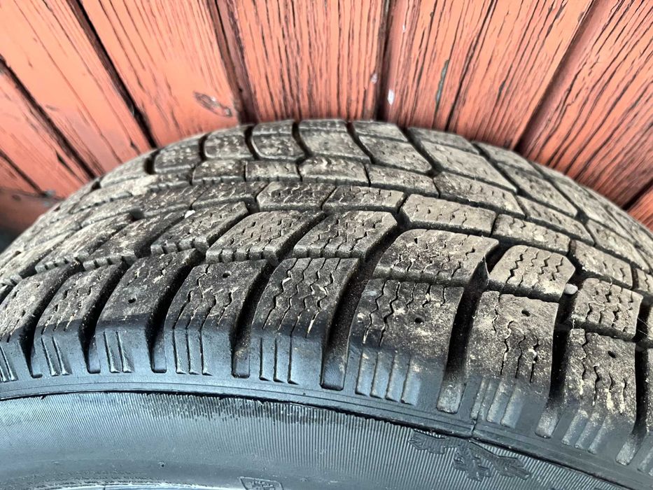 Koła Felgi Aluminiowe 5x112 Opony zimowe 205/55R16 Audi A4 A6 8e0601