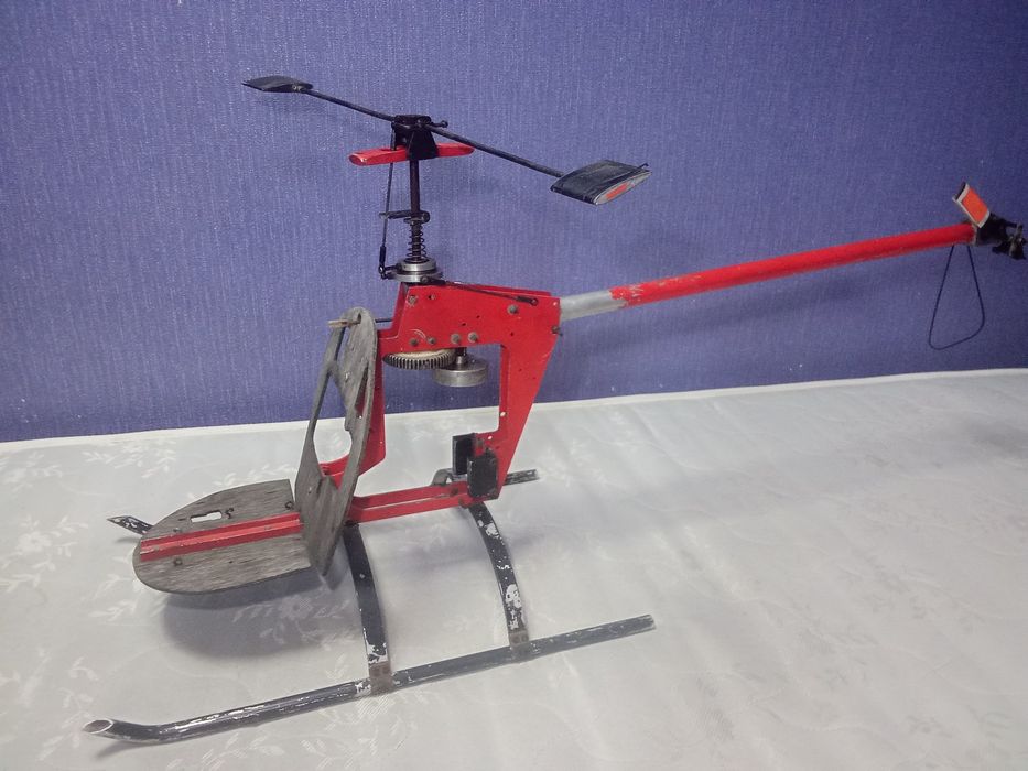 Продам авіамодель гелікоптер