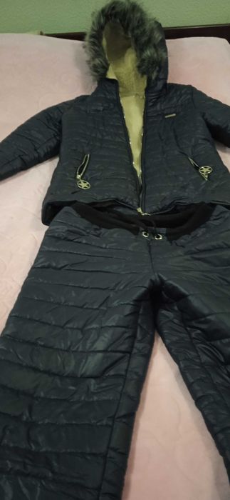 Жіночий зимовий костюм куртка на овчине ,штани на сентипоні.