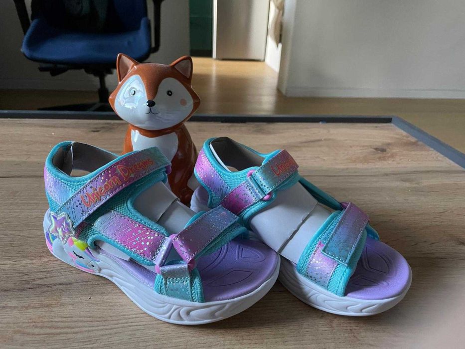 Sandałki dziecięce Skechers Unicorn Dreams rozm. 31