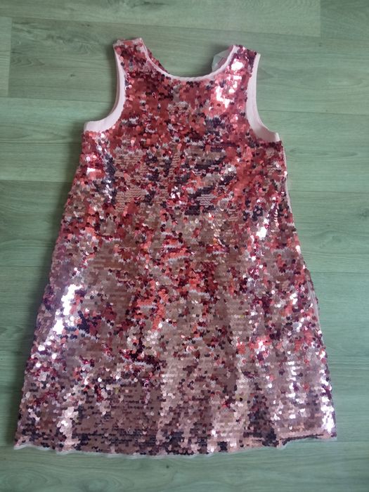 Шикарне плаття в паєтках .Фірма.