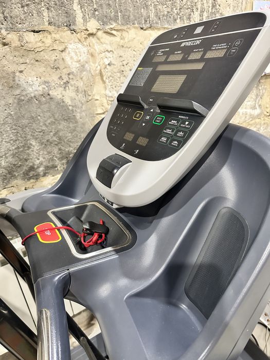 Бігова доріжка для домашніх тренувань/ беговая дорожка Precor TRM 835