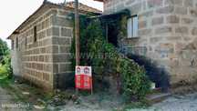 Quinta para restauro em Parada de Todeia - Paredes
