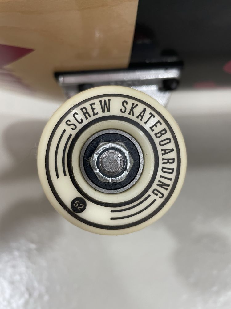 Skate Screw Screw