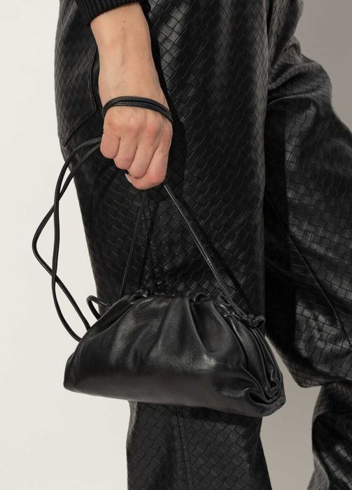 Сумка Bottega Veneta Mini Pouch Leather Black