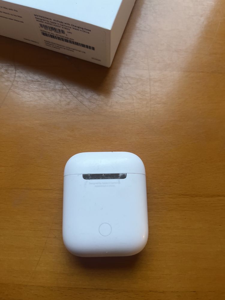 Słuchawki AirPods (2 generacji)