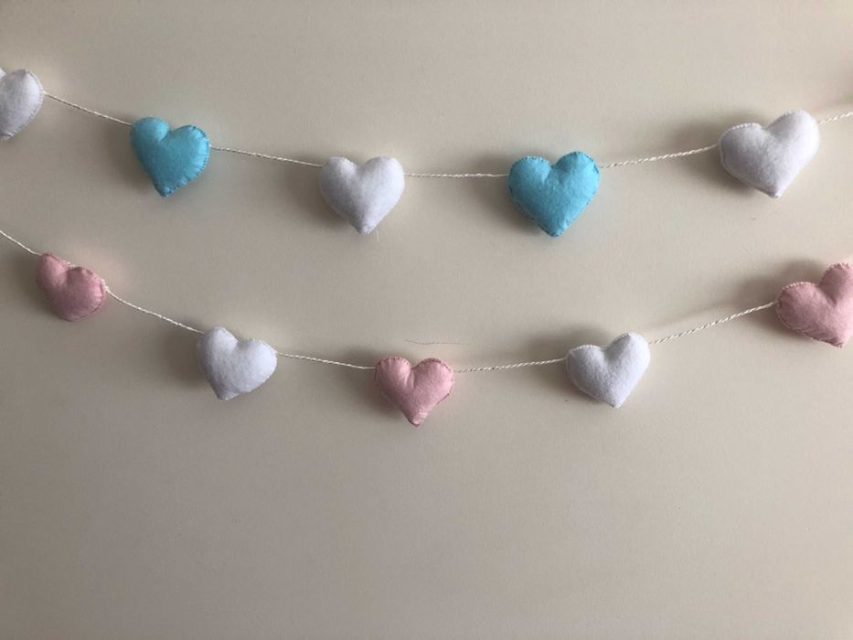 Para o quarto do bébé - corações