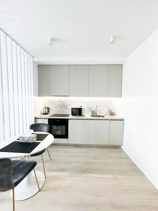 Подобово. Нова 1к квартира в ЦЕНТРІ. Новобудова. 7 хв до 100метрівки