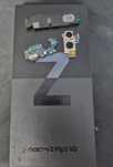 Samsung Galaxy Z Flip3 pozostałości
