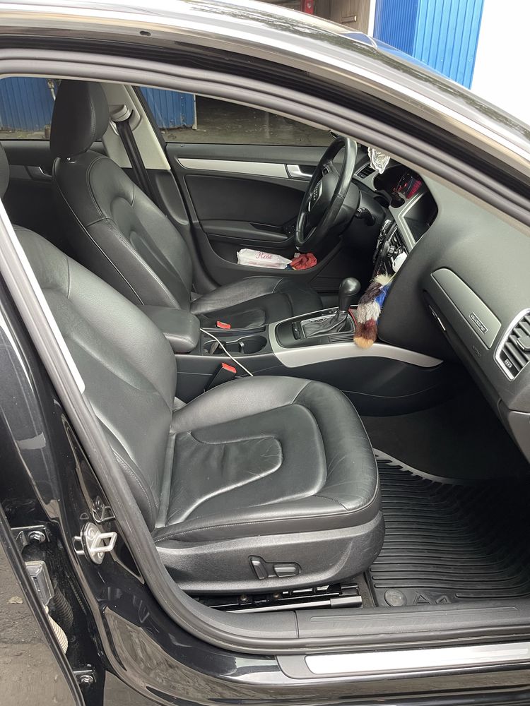 Продам audi a4b8