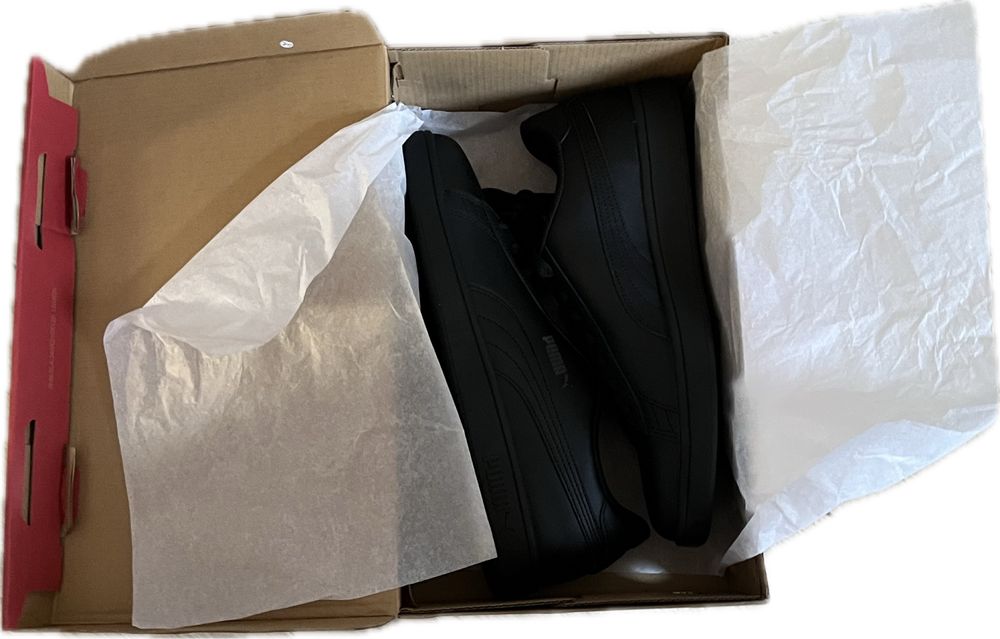 Nowe buty Puma Smash V2 w rozmiarze 41, 42,5, 43, 44,5