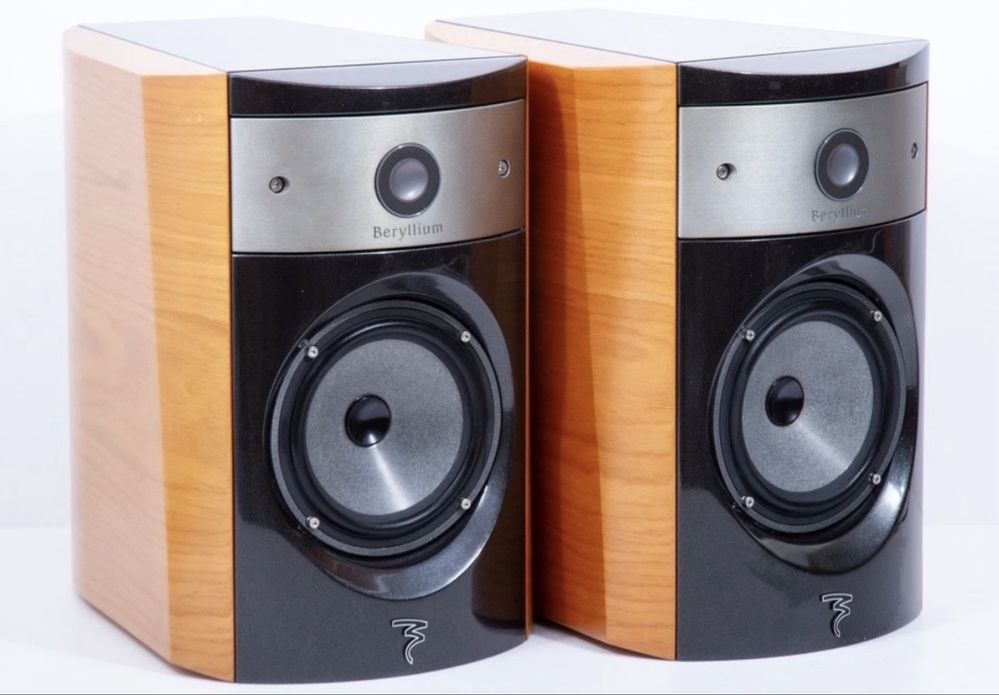 Focal 1007 BE Colunas monitoras