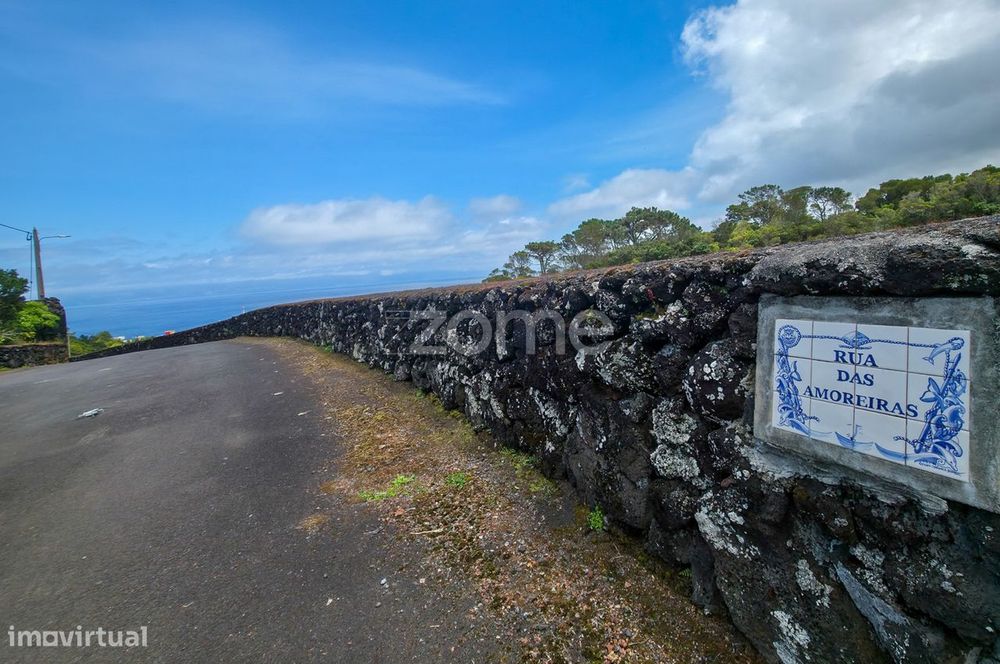 Terreno Agrícola na Zona da Mesquita em São Roque do Pico
