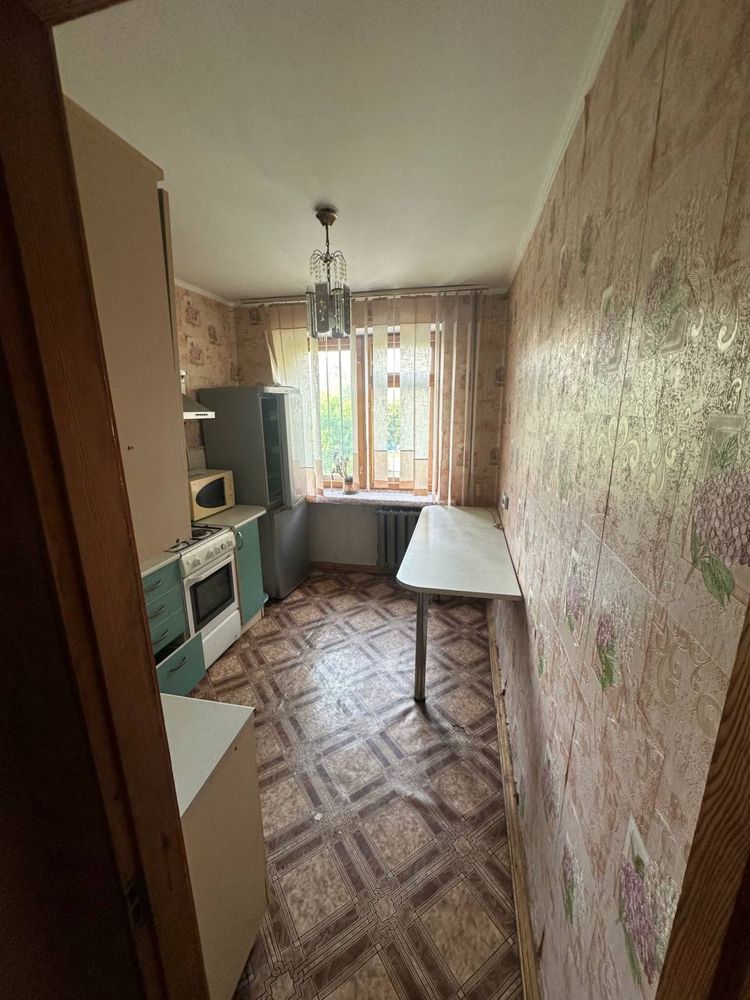 Продається 3-кім. квартира, пр. Молоді, 11