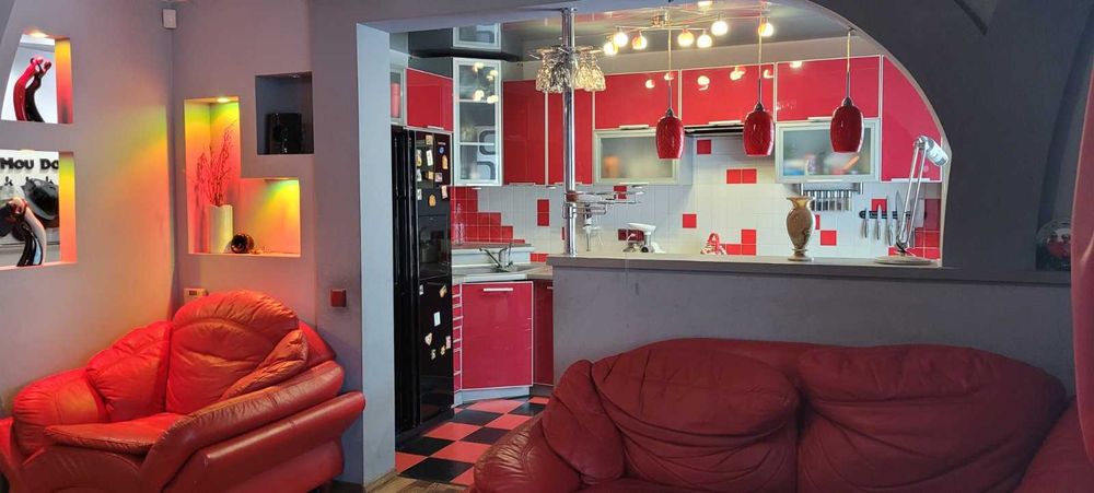 Продам 3-Х кім. квартиру вул.Кропивницького.