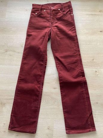 Czerwone bordowe kolorowe szerokie spodnie LEVIS rozmiar M sztruks