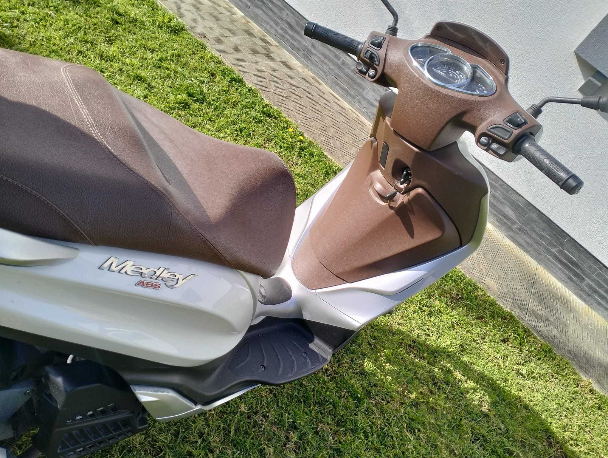 Piaggio Medley 125