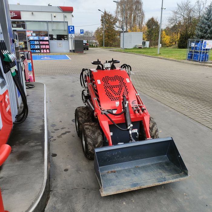 Mini ładowarka LW330S – kompaktowa, mocna i ekonomiczna