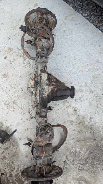 Задній міст nissan terrano || 2.7 дизель