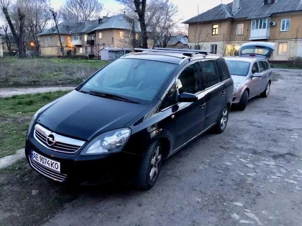 Bagaznik dachowy Opel Zafira B 2007 - 2011