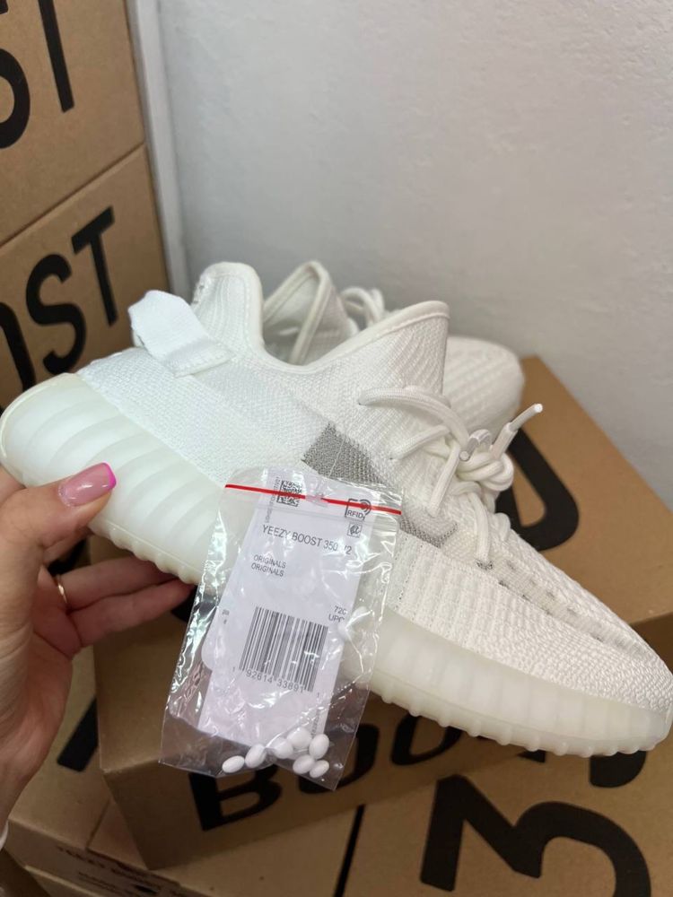 Adidas yeezy boost 350 bone адідас адідаси ізі ізіки 350