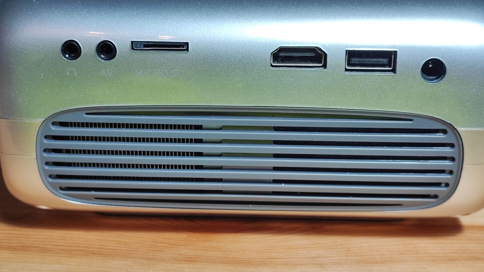 Mini-projector Philips NeoPix Easy NPX440