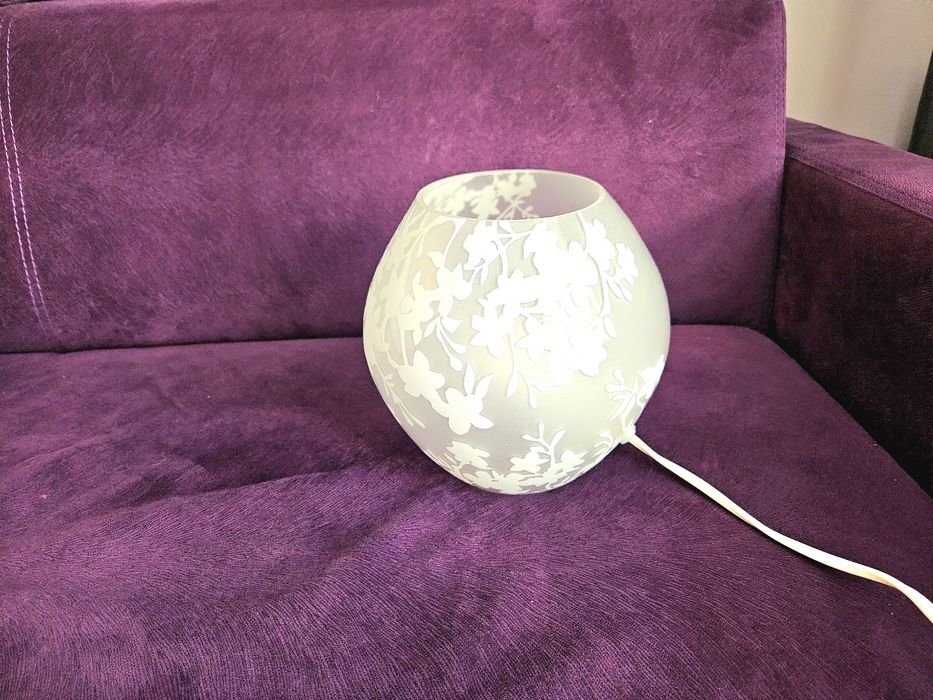 Lampka na szafkę nocną IKEA, żarówka gratis!!