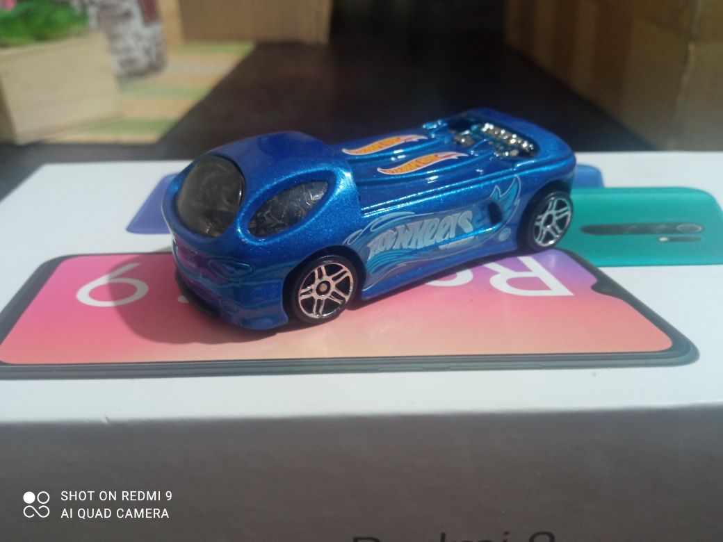 Hot wheels deora