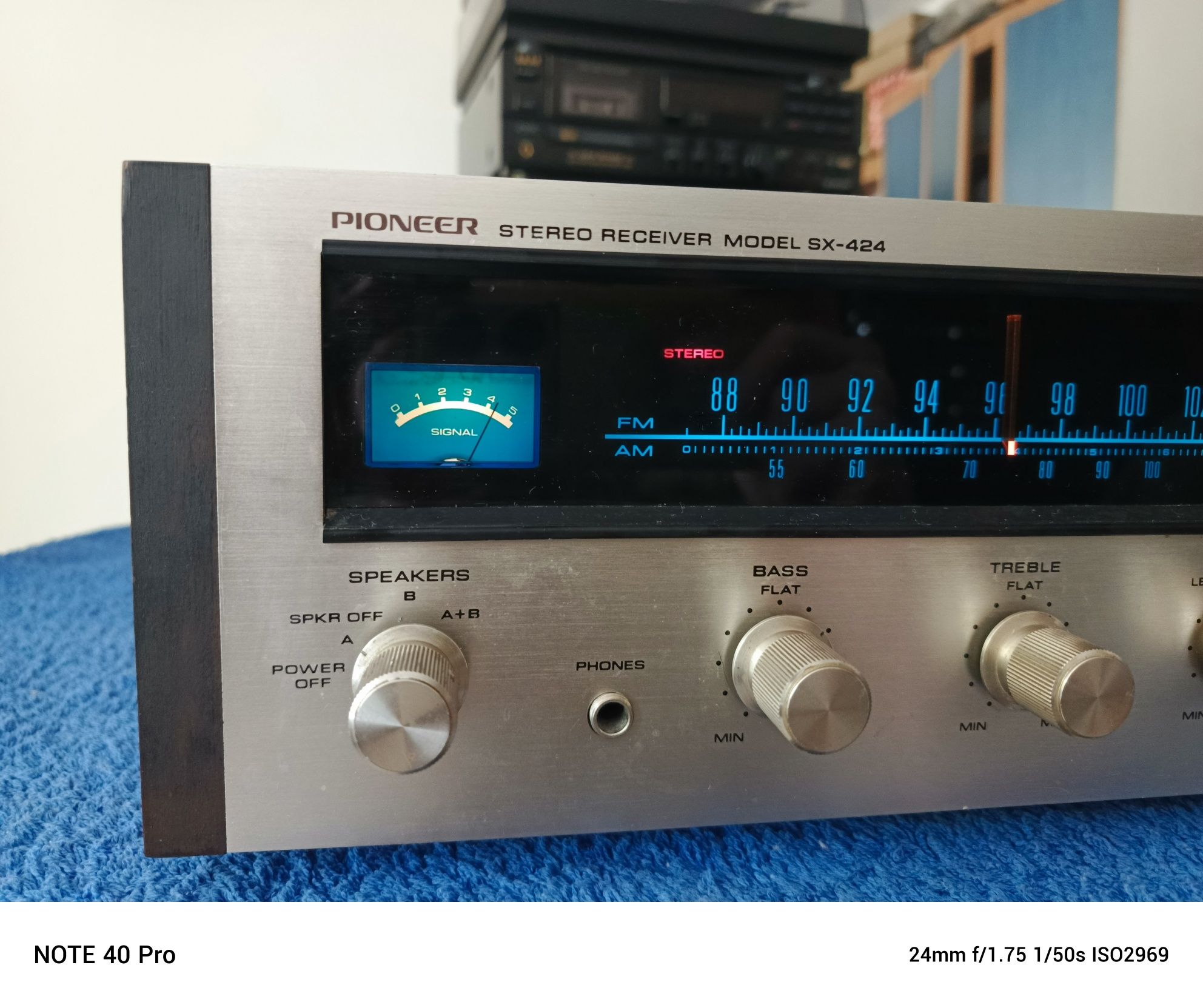 Pioneer amplituner