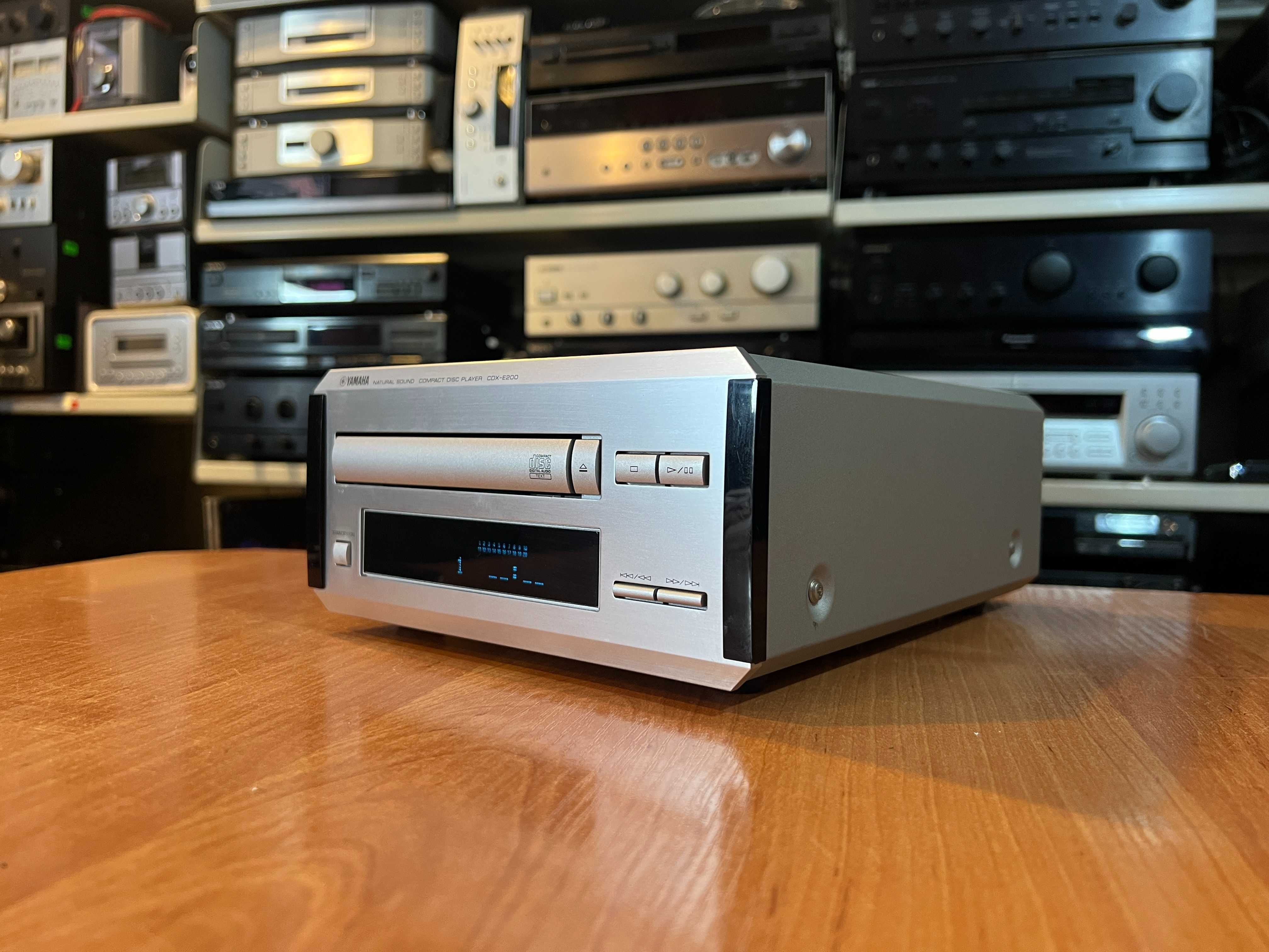 Odtwarzacz płyt CD Yamaha CDX-E200 Audio Room