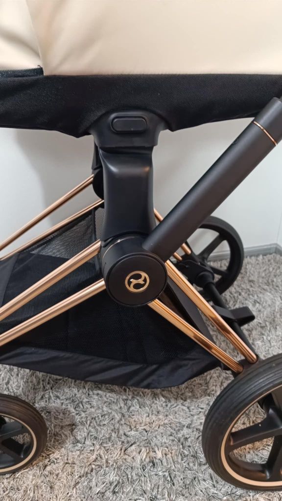 Cybex Priam 4.0 simply flowers beige wózek z gondolą