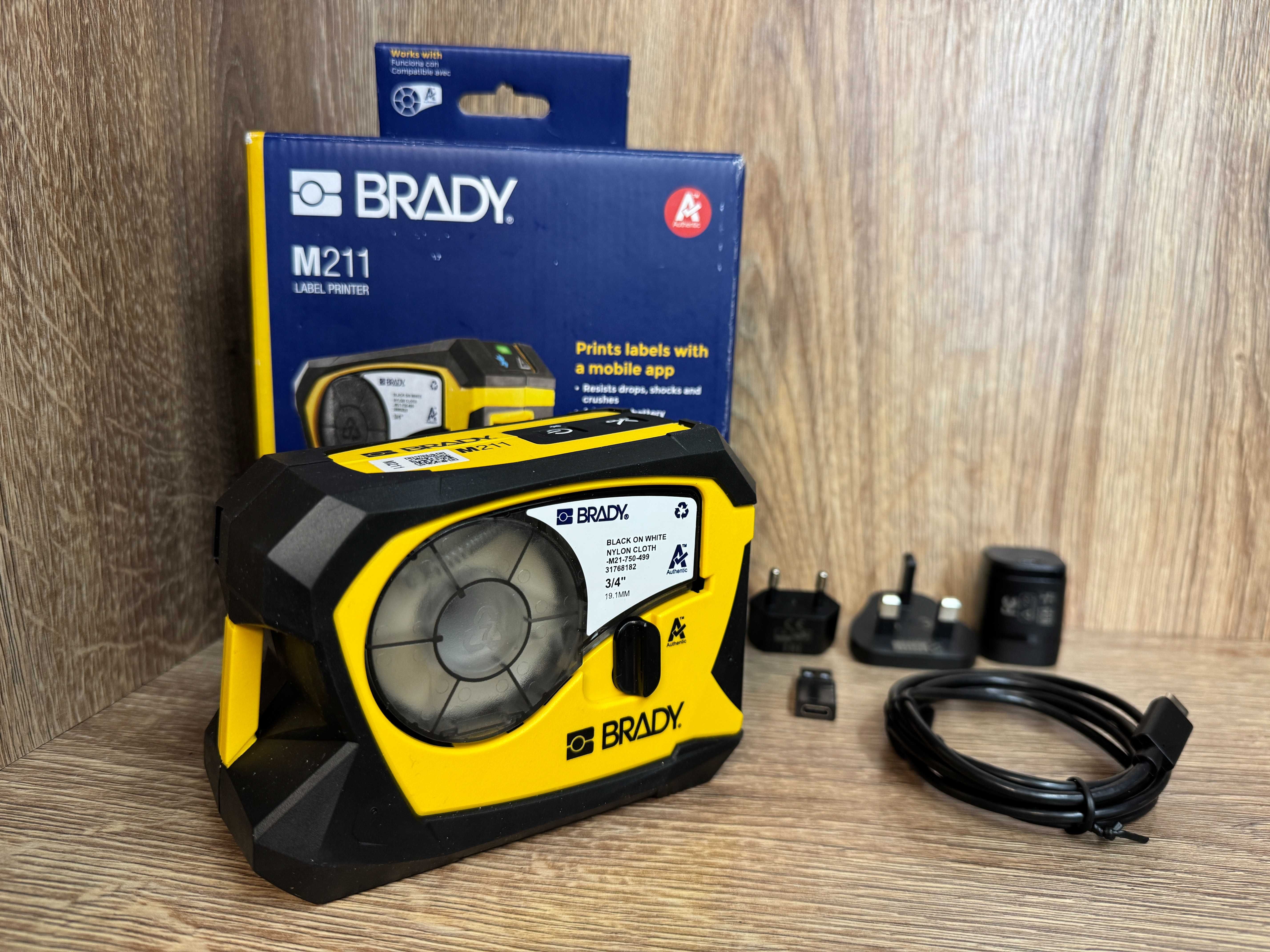 Mobilna Drukarka Etykiet Brady M211 - jak nowa. Komplet