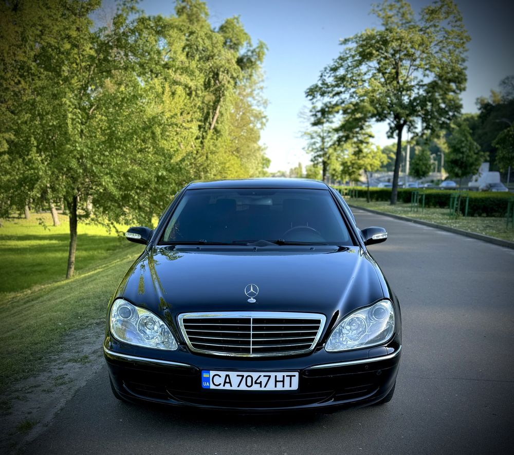 Mercedes-Benz W220