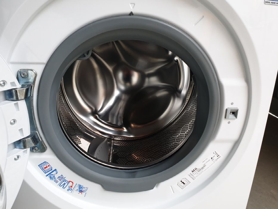 Пральна/стиральная/машина AEG lavamat 6000 Series ProSense 8 KG