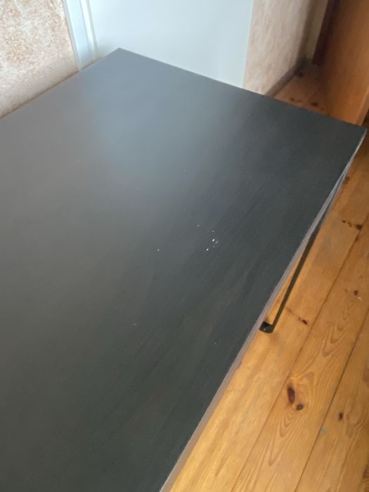 Biurko Ikea Micke ciemny brąz