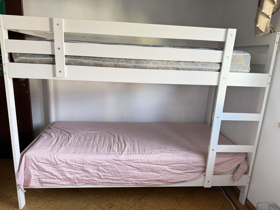 Troco beliche  branca,da  ikea nova por cama de solteiro