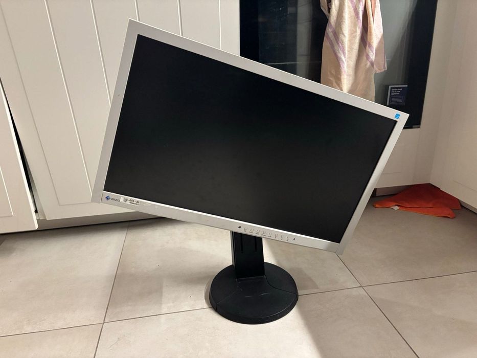 Monitor komputerowy 23 cale