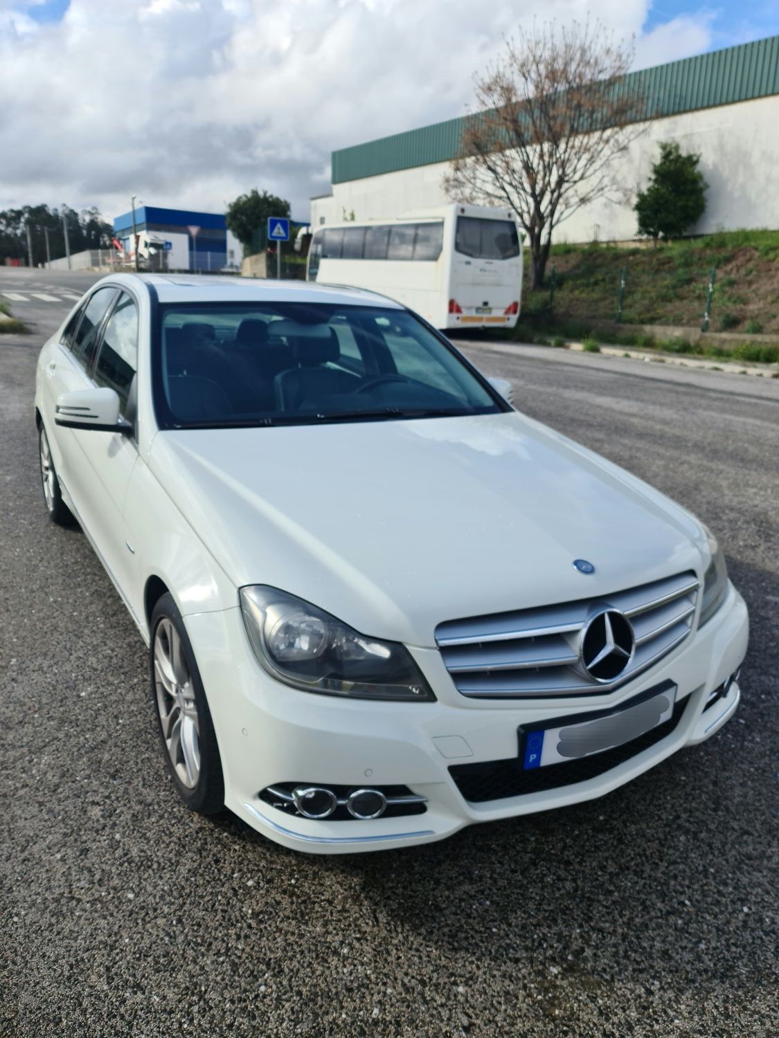 Mercedes-Benz C220