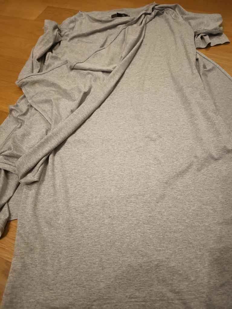 Szara sukienka ModBis 40