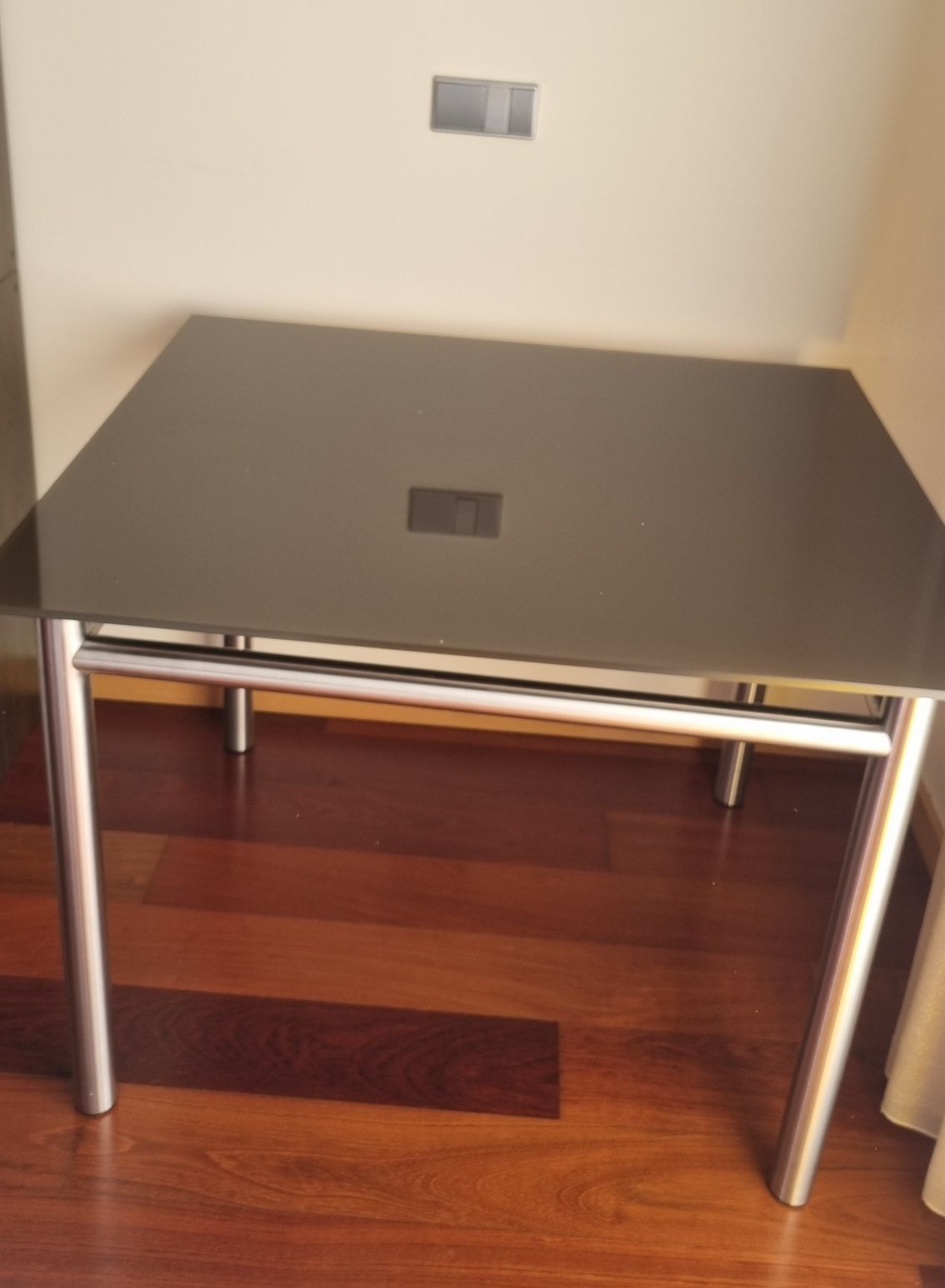 Mesa inox tampo vidro castanho - com ou sem cadeiras