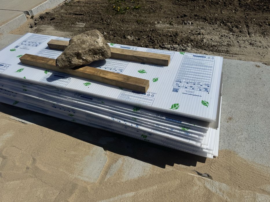 Poliweglan komorowy 16 mm mleczny