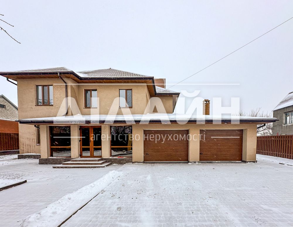 Семейный  добротный дом  260 м2 в Хортицком мкр - не.