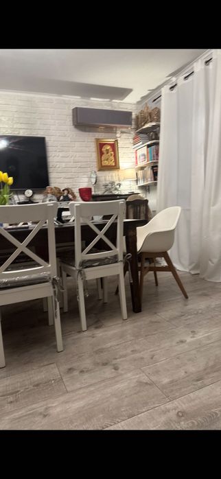 Stół + sześć krzeseł drewnianych ikea