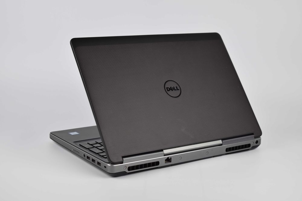 Dell Precision 7520 4k UHD i7-7820HQ M2200 16/32/64гб ssd+hdd Ноутбук