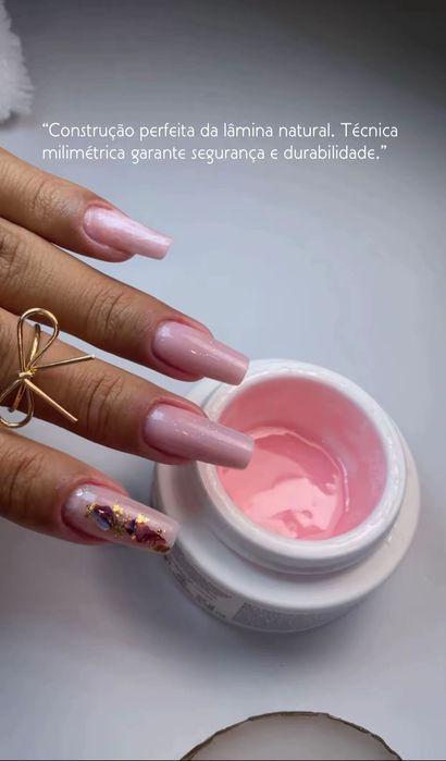 Manicure/ alongamento em gel / blindagem